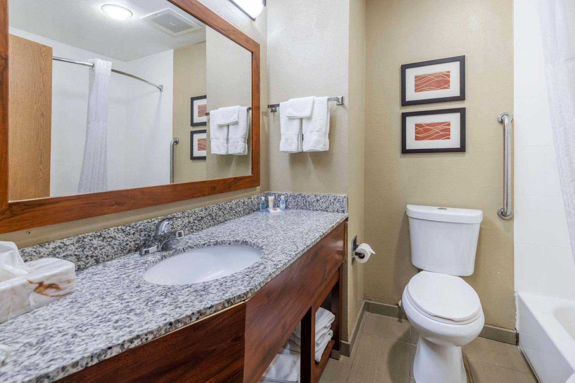 Comfort Inn Grain Valley Εξωτερικό φωτογραφία